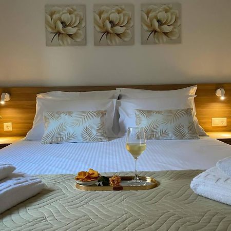 Maistro Suites With Pool, Matala Exterior foto