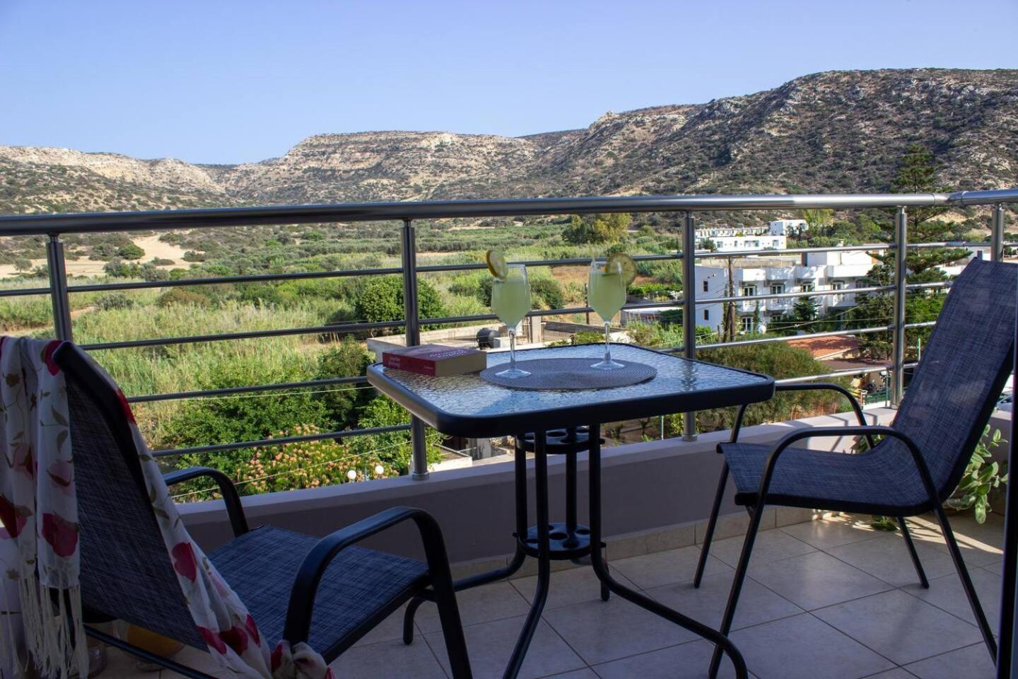 Maistro Suites With Pool, Matala Exterior foto