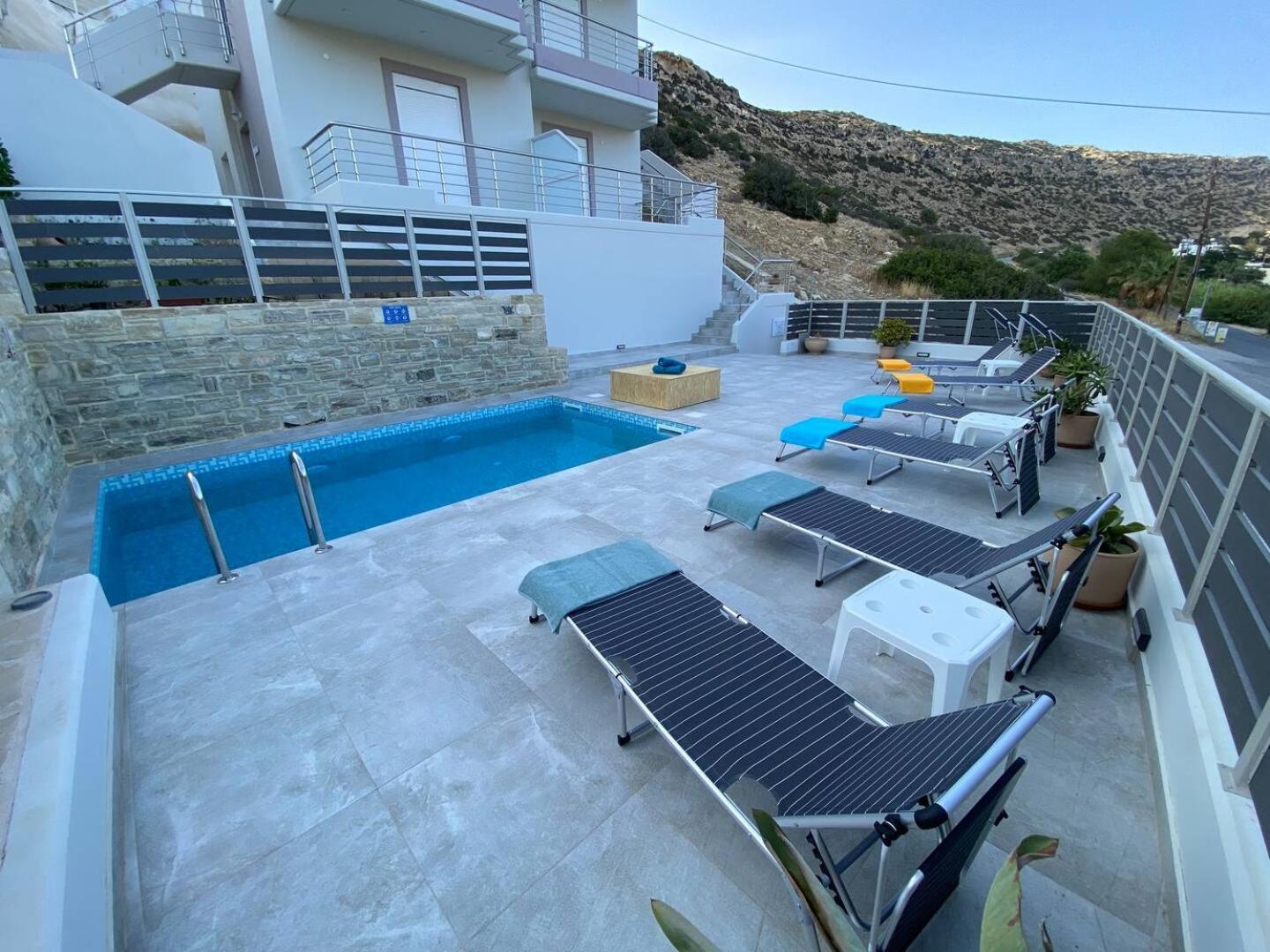 Maistro Suites With Pool, Matala Exterior foto